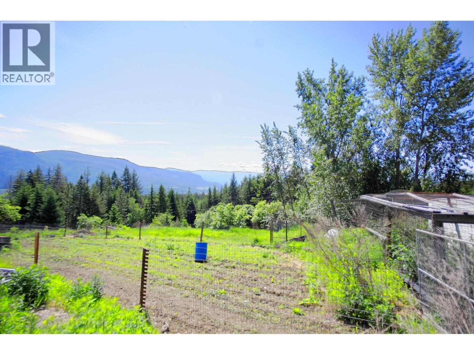 408 Grandview Bench Road, Grindrod, British Columbia  V0E 1Y0 - Photo 7 - 10390531