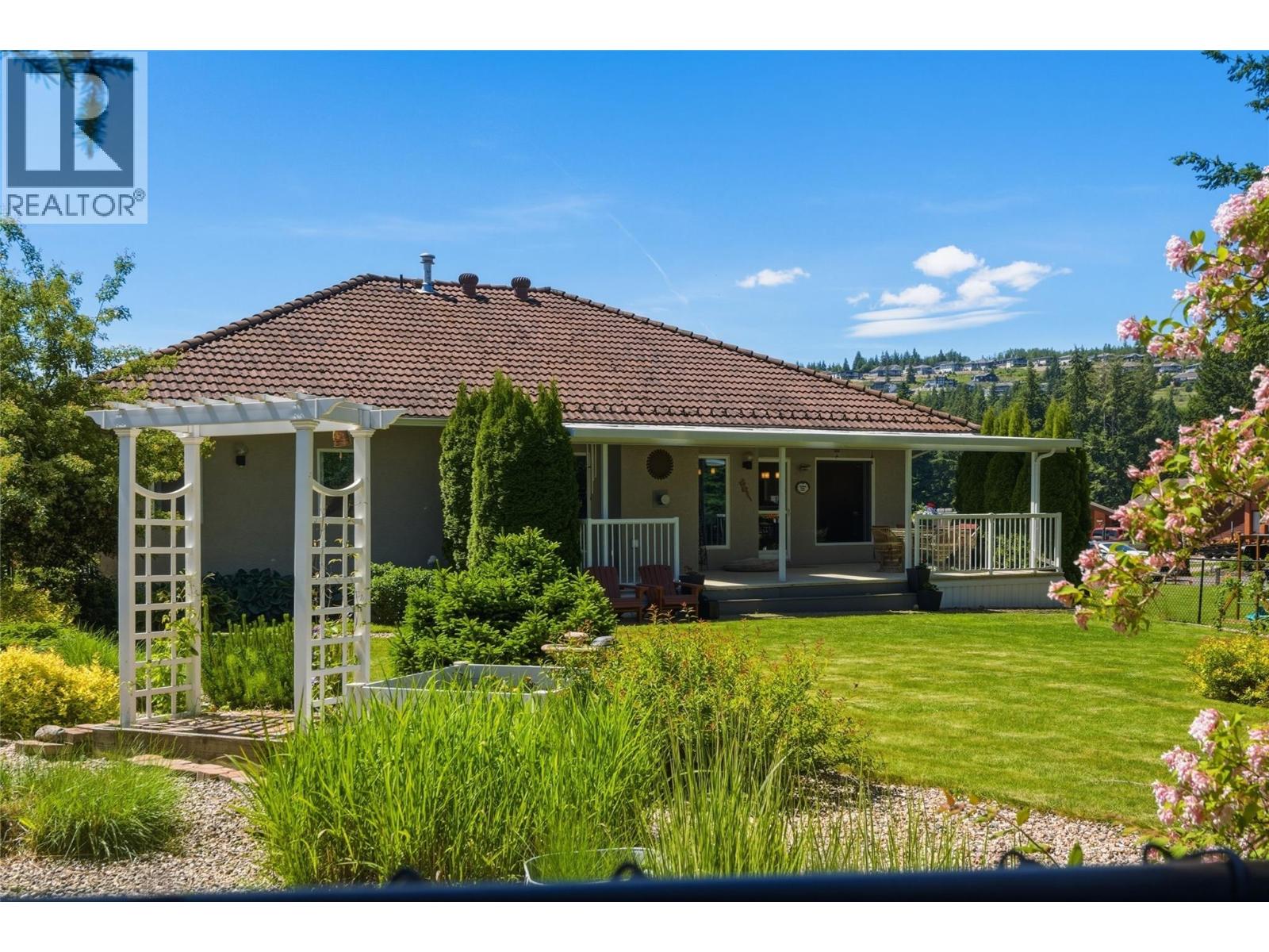 2642 Golf View Place, Blind Bay, British Columbia  V0E 1H2 - Photo 3 - 10389637