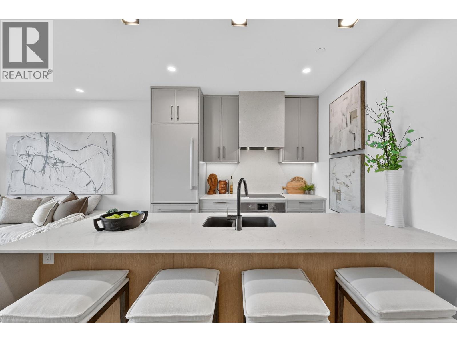 3340 Lakeshore Road Unit# 803, kelowna, British Columbia