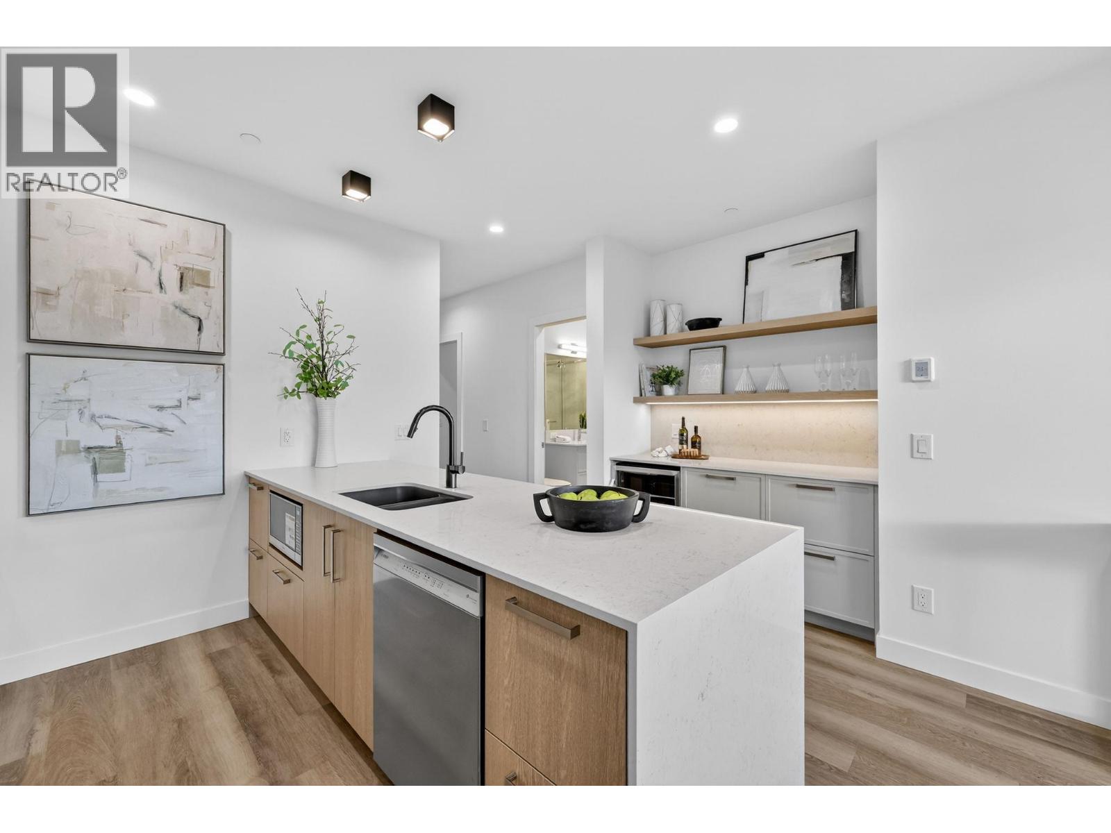 3340 Lakeshore Road Unit# 803, Kelowna, British Columbia  V1W 3S9 - Photo 8 - 10390642