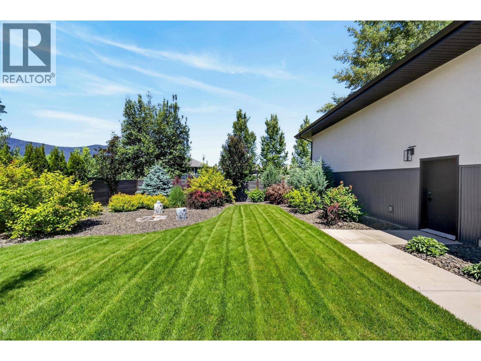 1201 20 Avenue Sw, Salmon Arm, British Columbia  V1E 1L6 - Photo 14 - 10389411