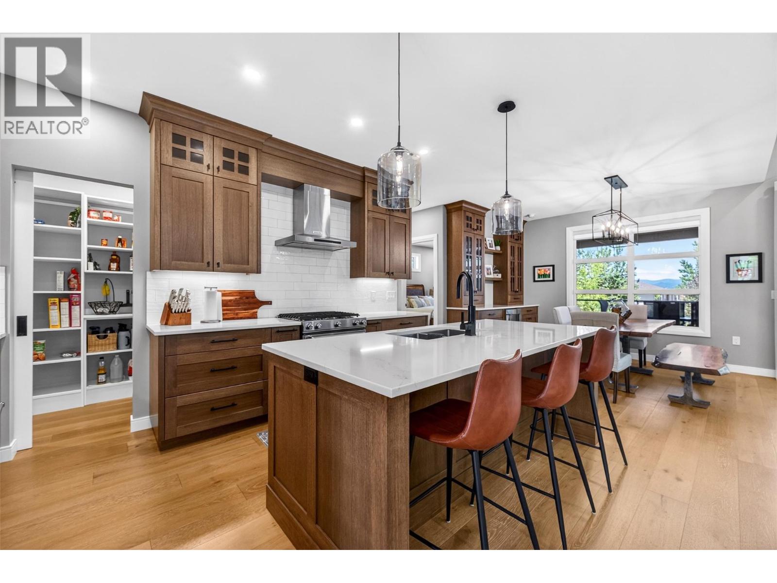 1201 20 Avenue Sw, Salmon Arm, British Columbia  V1E 1L6 - Photo 28 - 10389411