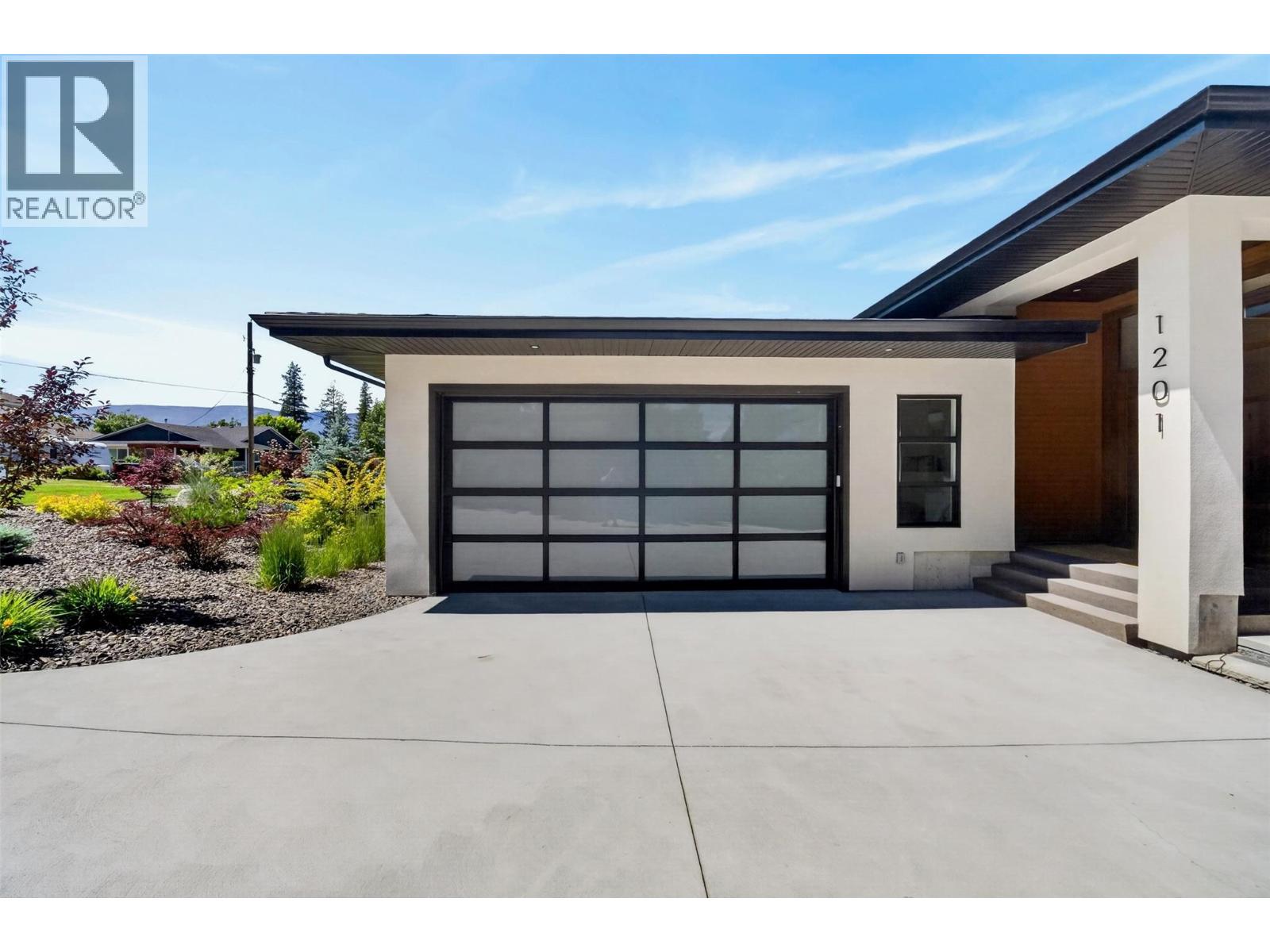 1201 20 Avenue Sw, Salmon Arm, British Columbia  V1E 1L6 - Photo 63 - 10389411