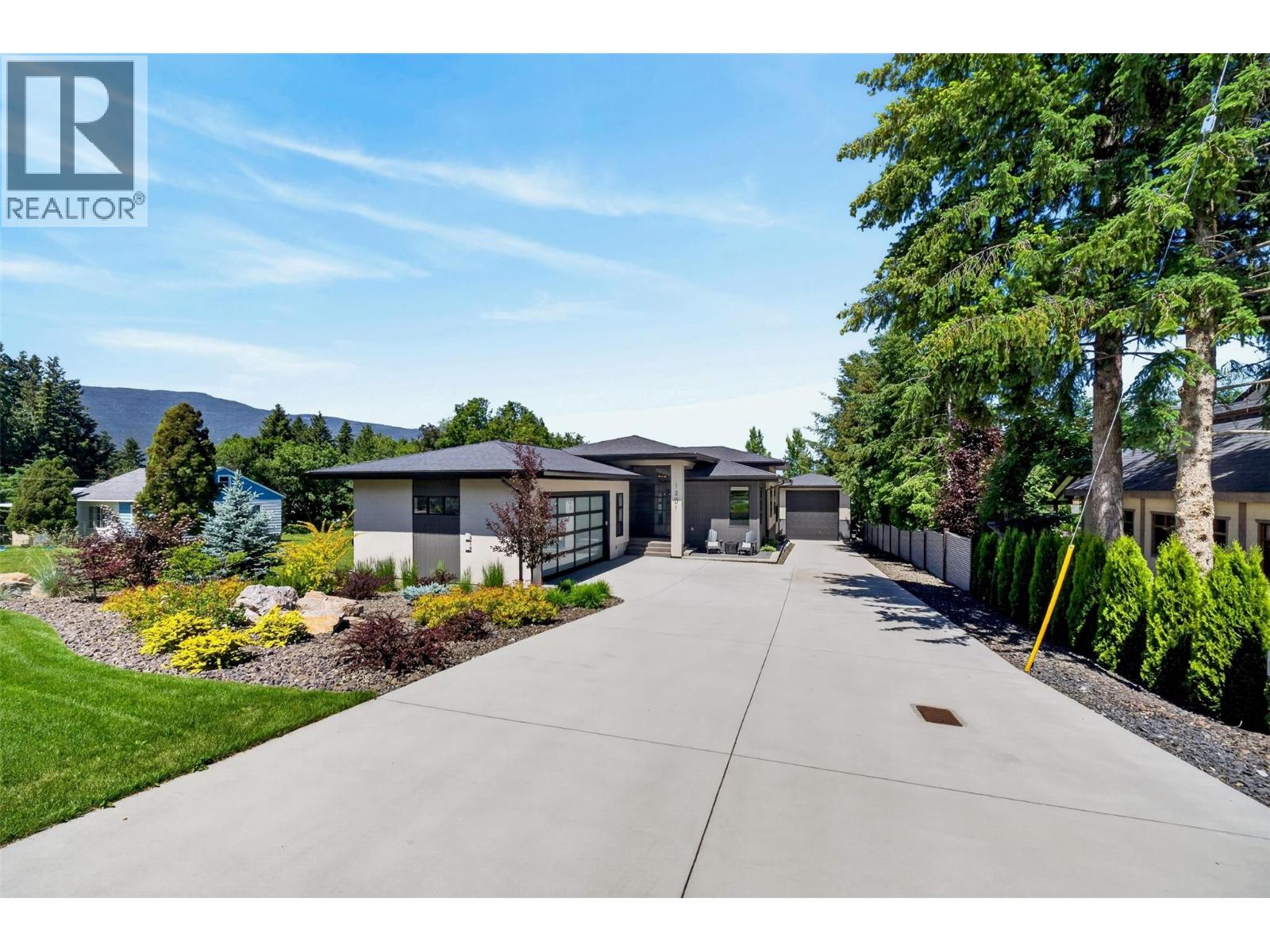 1201 20 Avenue Sw, Salmon Arm, British Columbia  V1E 1L6 - Photo 67 - 10389411