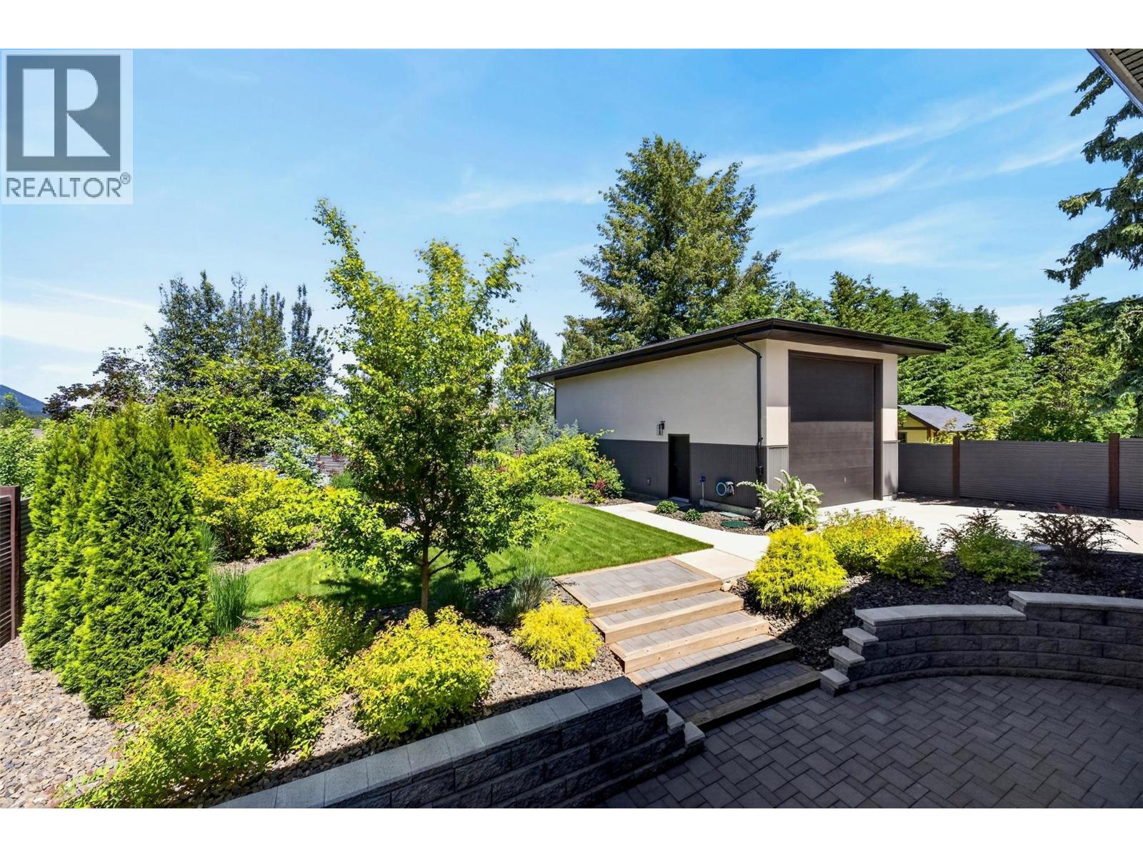 1201 20 Avenue Sw, Salmon Arm, British Columbia  V1E 1L6 - Photo 7 - 10389411