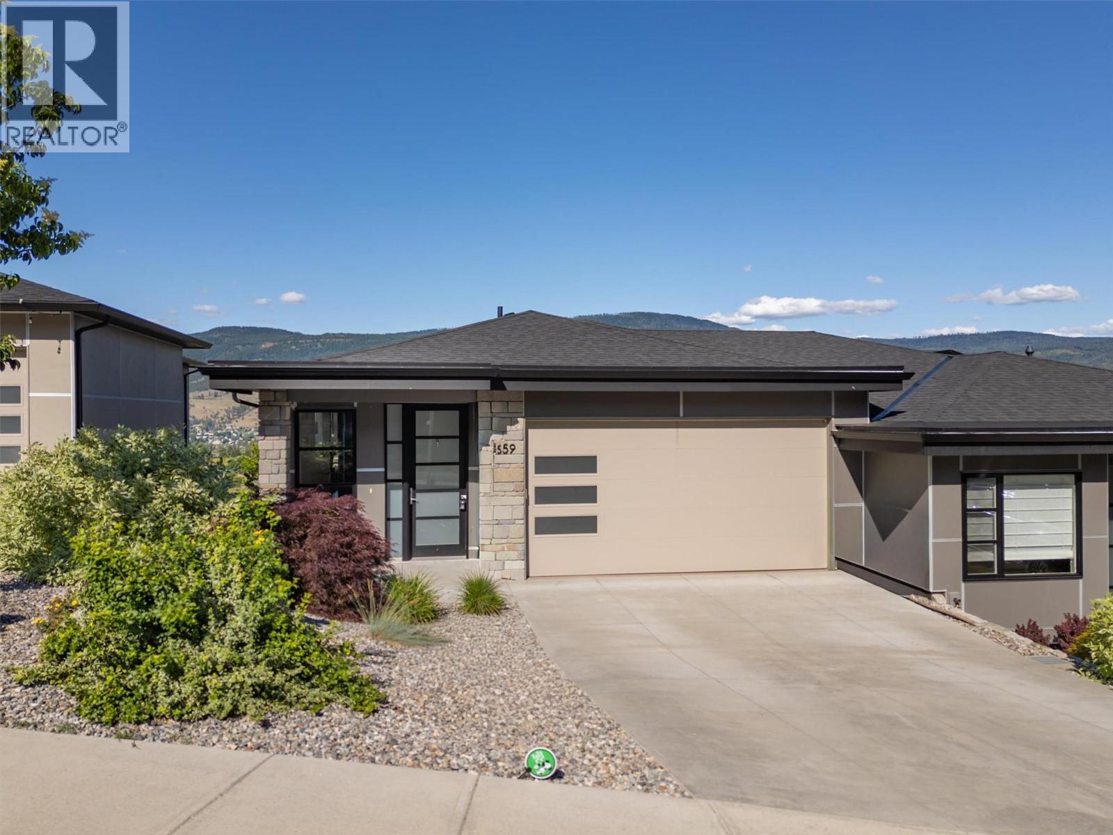 9659 Santina Road, Lake Country, British Columbia  V4V 2R9 - Photo 4 - 10390693