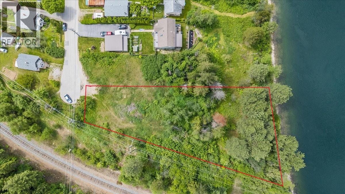 1101 1st Street Lot# Lot B, castlegar, British Columbia