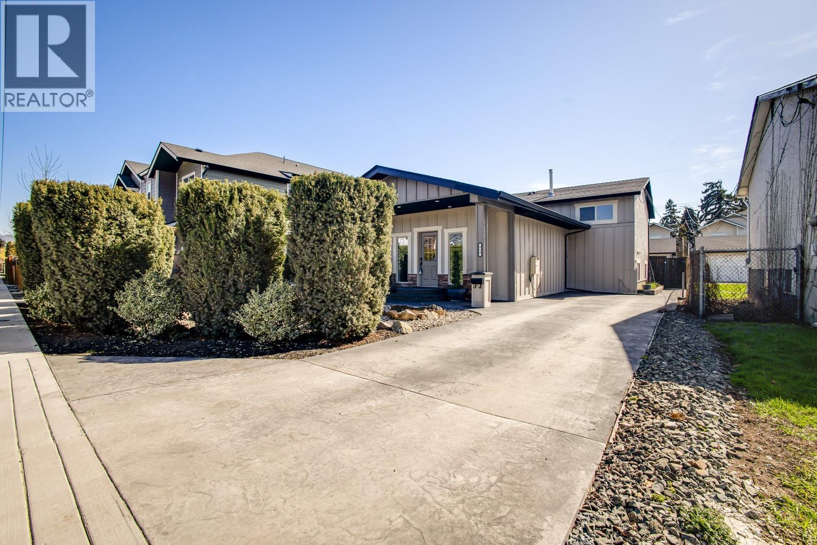 819 Cadder Avenue, Kelowna, British Columbia  V1Y 5N7 - Photo 2 - 10390296