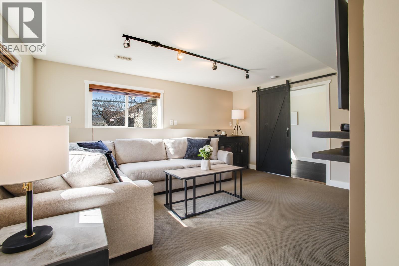819 Cadder Avenue, Kelowna, British Columbia  V1Y 5N7 - Photo 41 - 10390296