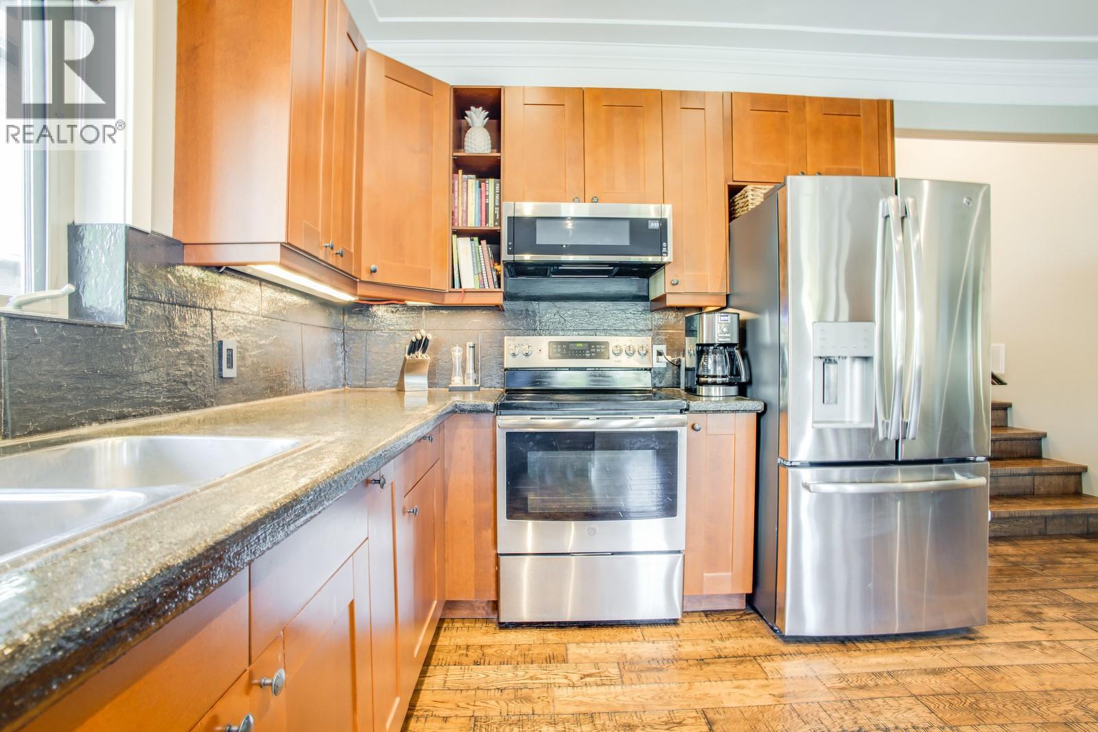 819 Cadder Avenue, Kelowna, British Columbia  V1Y 5N7 - Photo 6 - 10390296