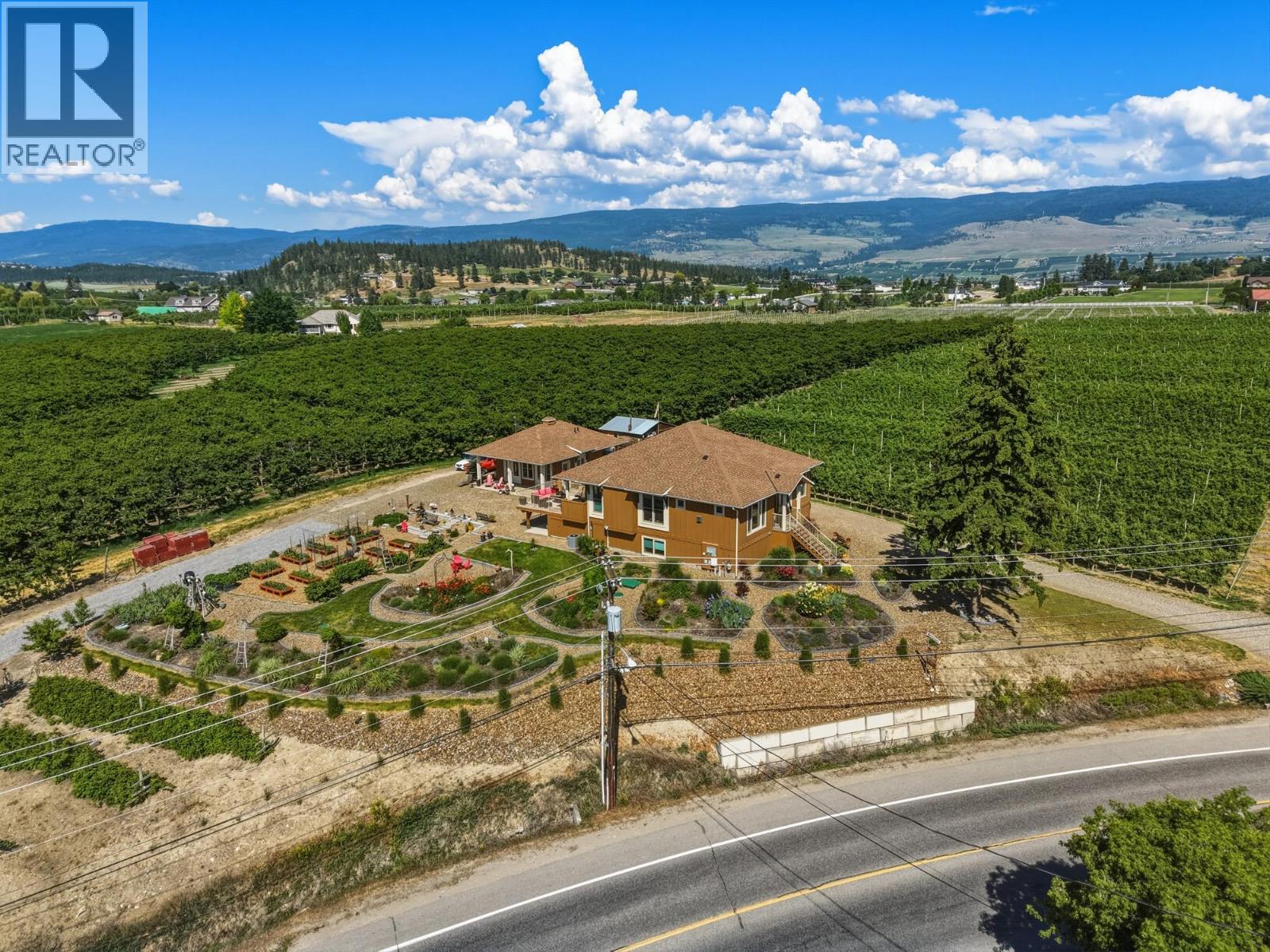 2400 Longhill Road, Kelowna, British Columbia  V1V 2G3 - Photo 1 - 10389273