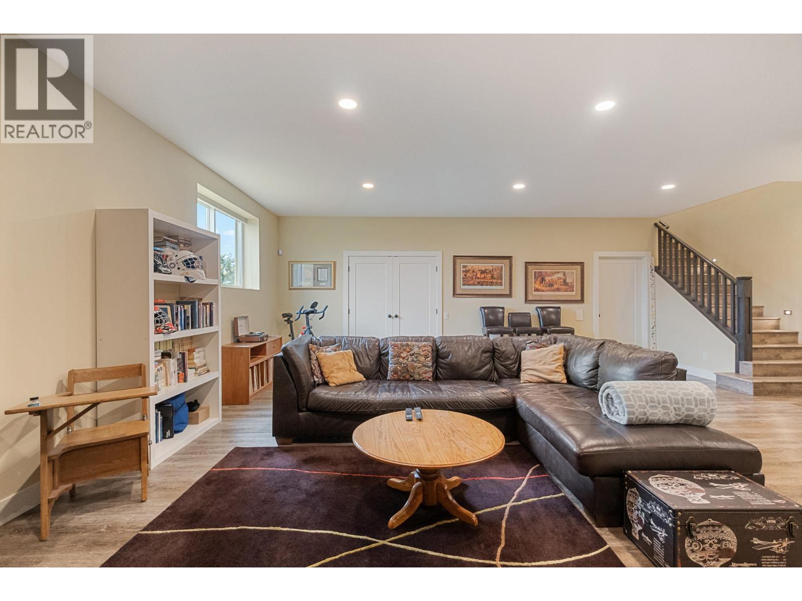 2400 Longhill Road, Kelowna, British Columbia  V1V 2G3 - Photo 46 - 10389273