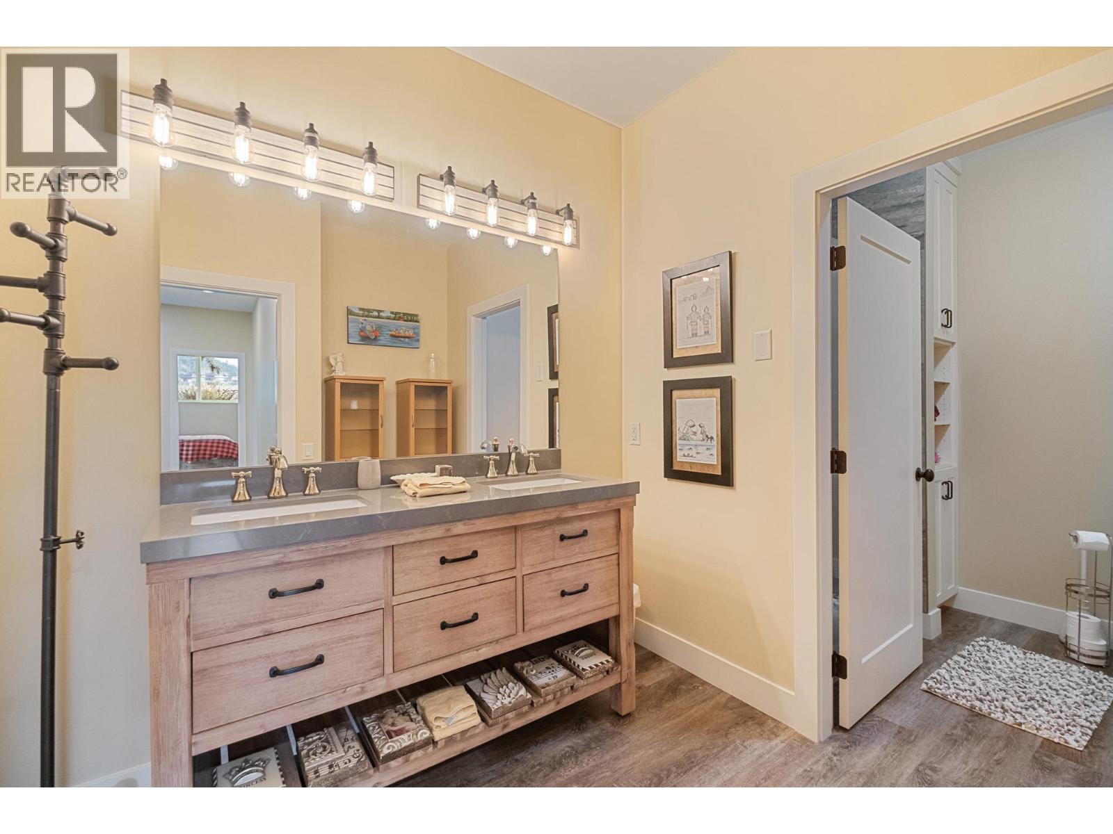 2400 Longhill Road, Kelowna, British Columbia  V1V 2G3 - Photo 51 - 10389273