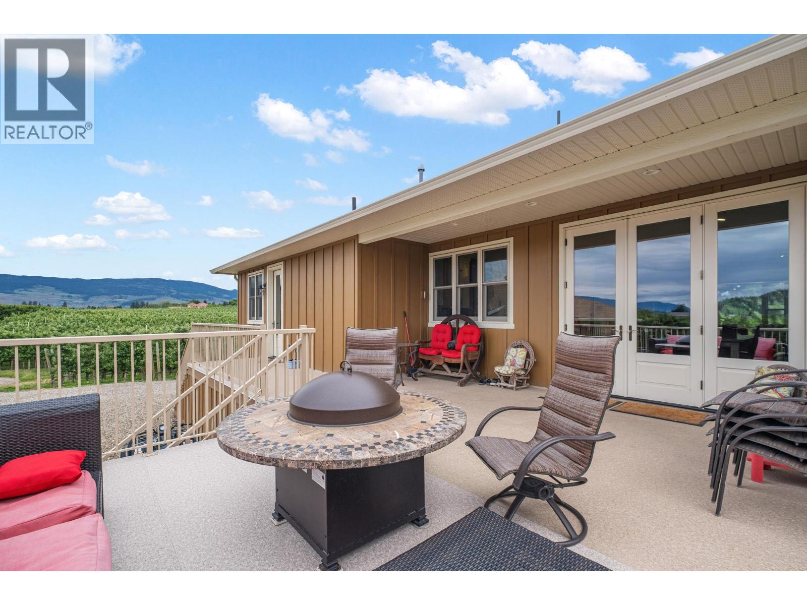 2400 Longhill Road, Kelowna, British Columbia  V1V 2G3 - Photo 15 - 10389272