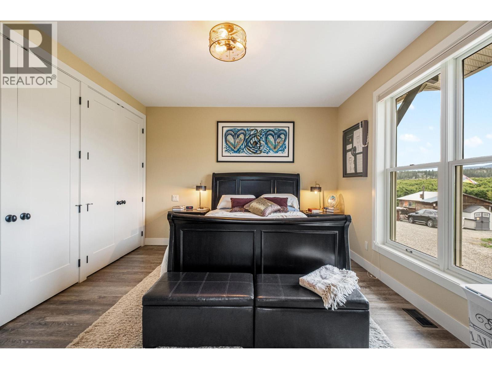2400 Longhill Road, Kelowna, British Columbia  V1V 2G3 - Photo 36 - 10389272
