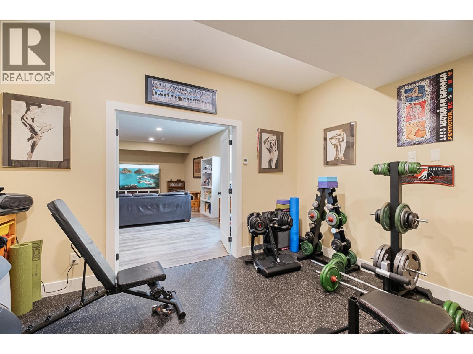 2400 Longhill Road, Kelowna, British Columbia  V1V 2G3 - Photo 53 - 10389272