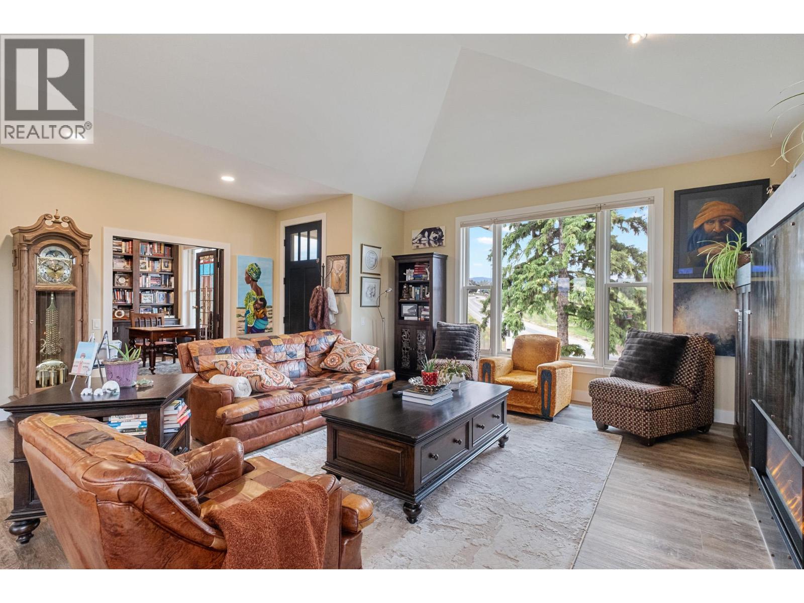 2400 Longhill Road, Kelowna, British Columbia  V1V 2G3 - Photo 7 - 10389272