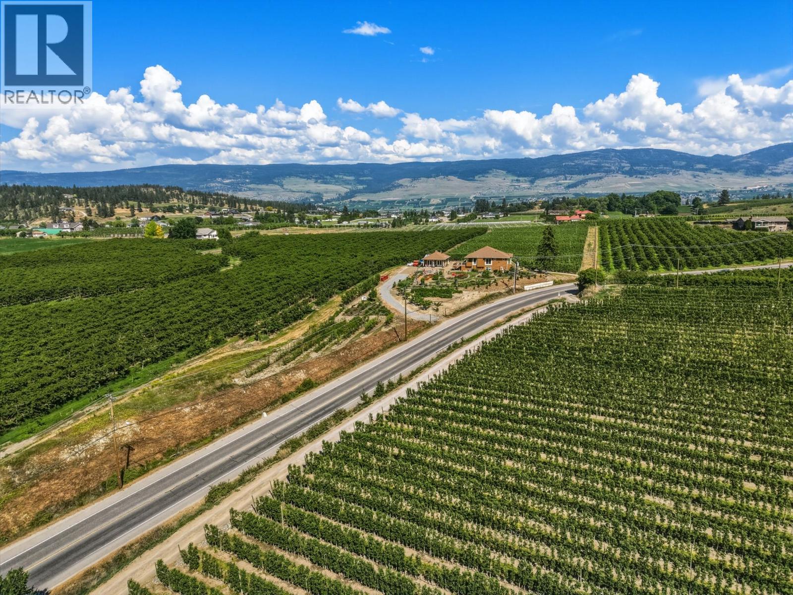 2400 Longhill Road, Kelowna, British Columbia  V1V 2G3 - Photo 71 - 10389272