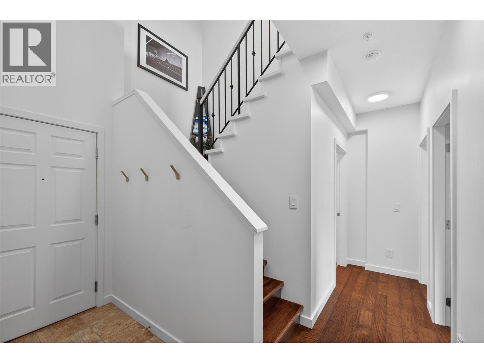2120 Shannon Ridge Drive Unit# 303, West Kelowna, British Columbia  V4T 2Z3 - Photo 11 - 10388336