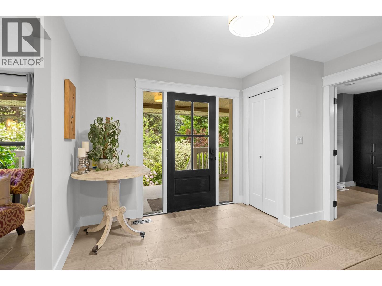 7654 Falcon Ridge Crescent, Kelowna, British Columbia  V1P 1J1 - Photo 2 - 10389870