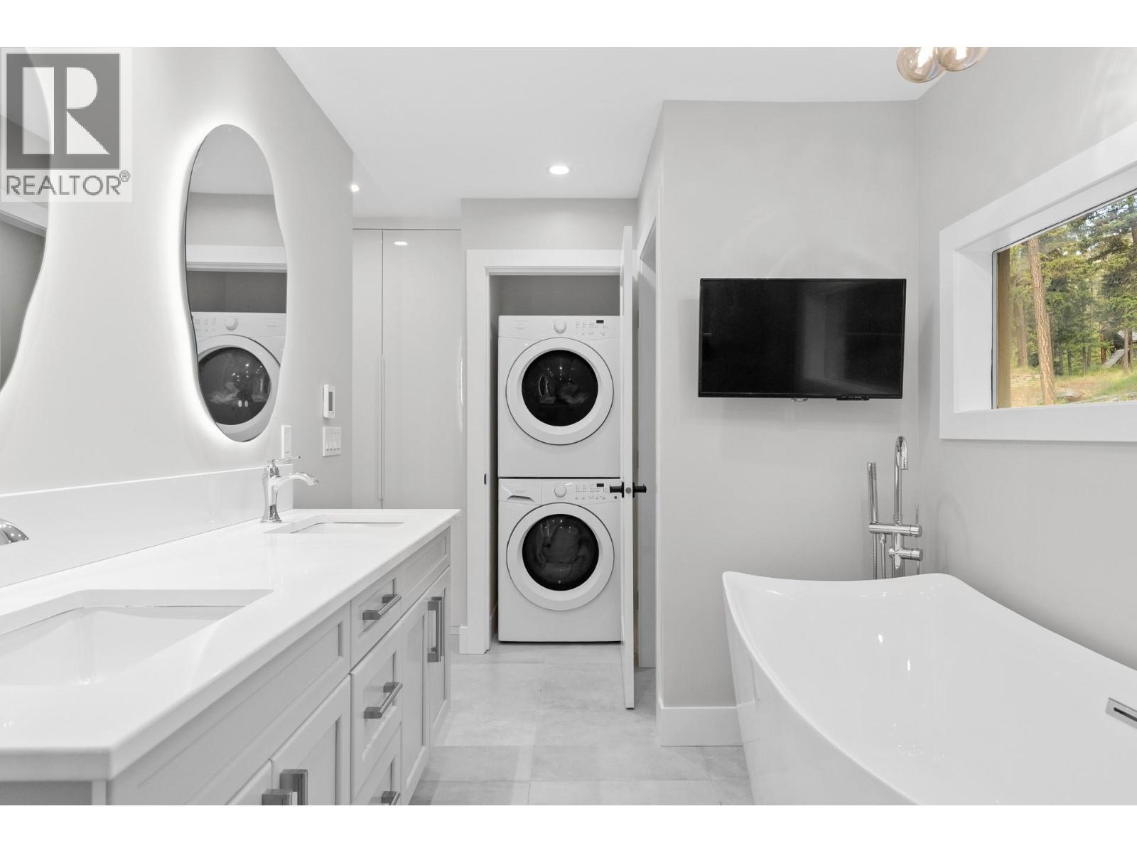 7654 Falcon Ridge Crescent, Kelowna, British Columbia  V1P 1J1 - Photo 33 - 10389870