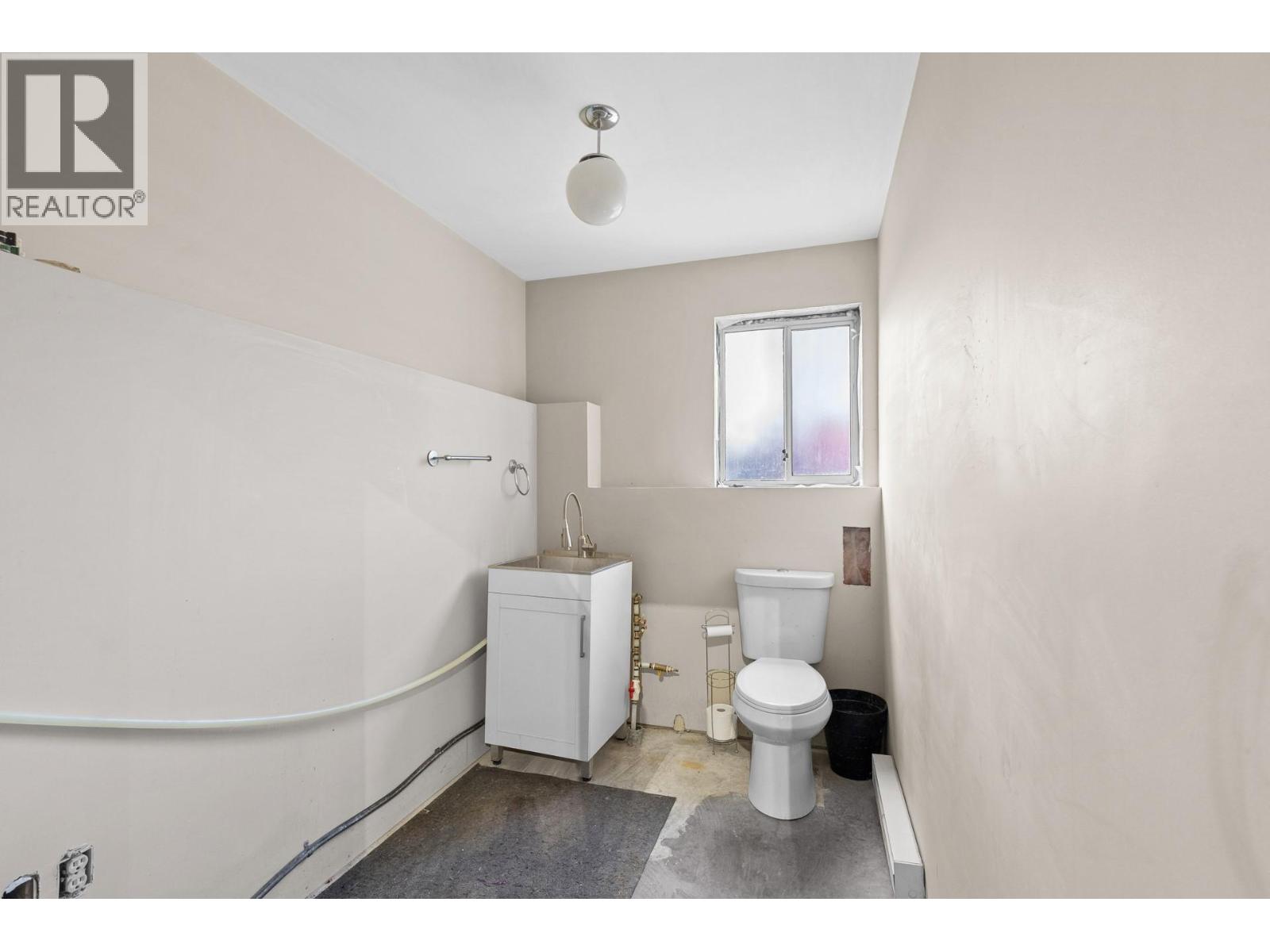 7654 Falcon Ridge Crescent, Kelowna, British Columbia  V1P 1J1 - Photo 54 - 10389870