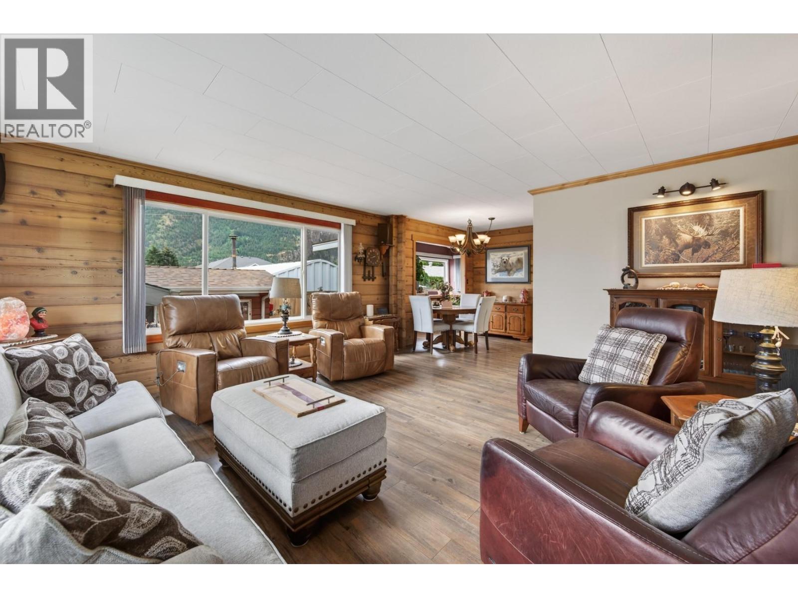 1477 Main Street, Lillooet, British Columbia  V0K 1V0 - Photo 4 - 10390570