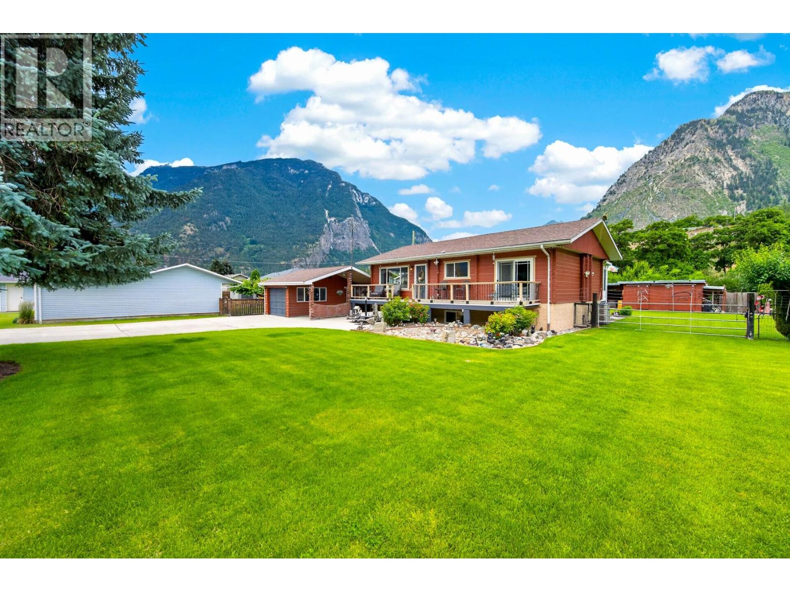 1477 Main Street, Lillooet, British Columbia  V0K 1V0 - Photo 41 - 10390570