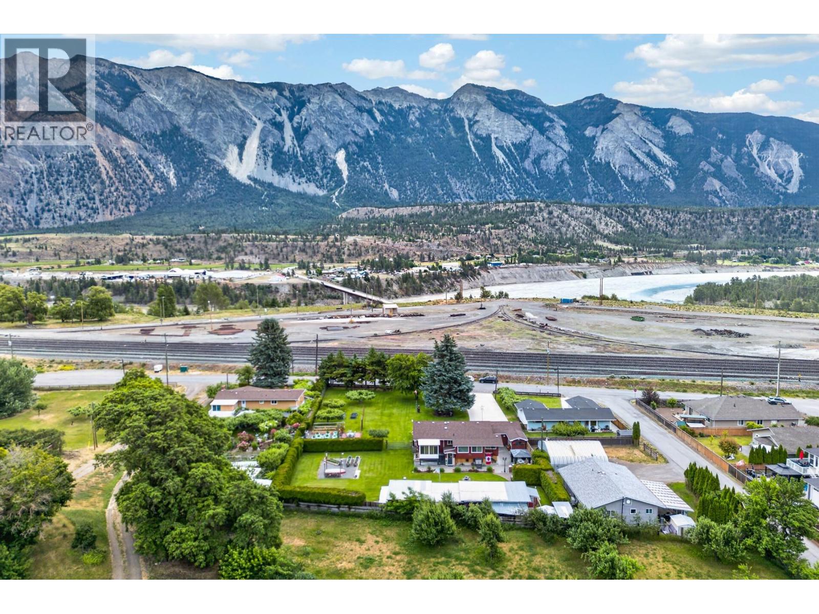 1477 Main Street, Lillooet, British Columbia  V0K 1V0 - Photo 63 - 10390570