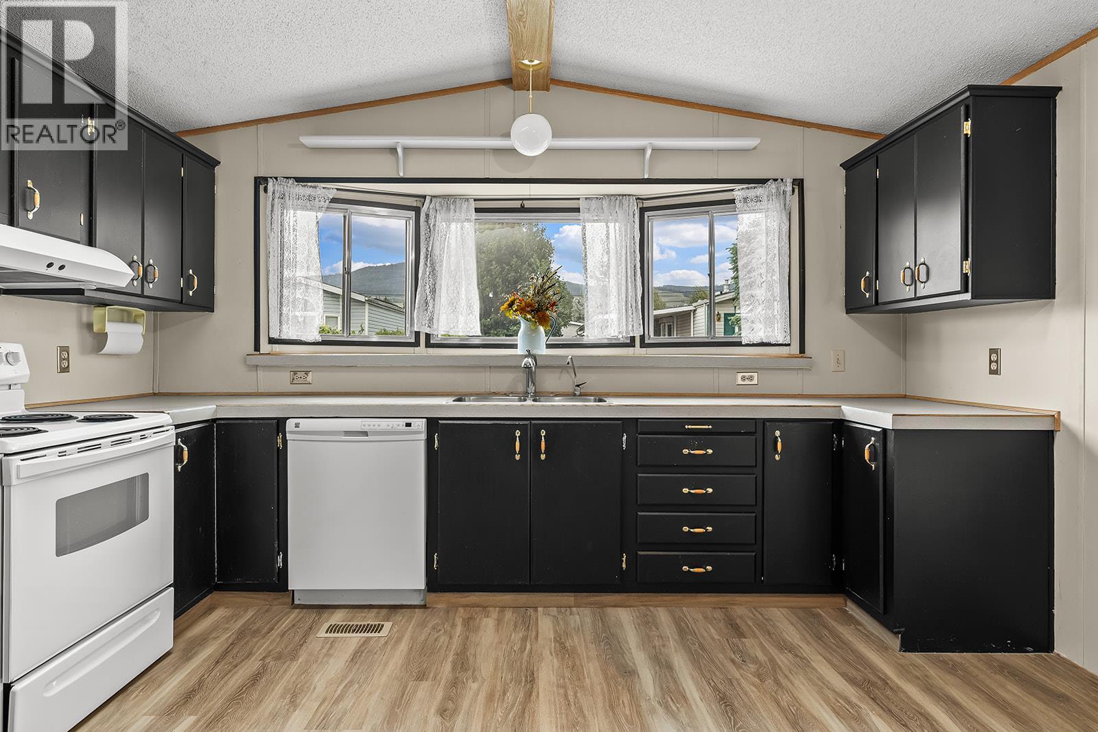 720 Commonwealth Road Unit# 144, Kelowna, British Columbia  V4V 1R9 - Photo 18 - 10390387