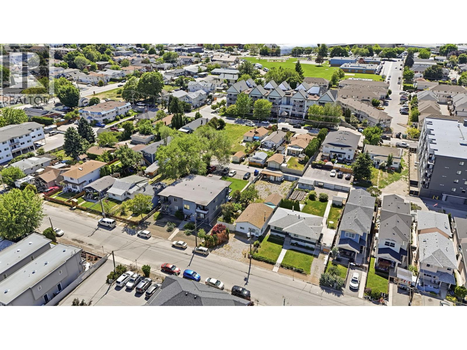 325 Haynes Street, Penticton, British Columbia  V2A 5S1 - Photo 4 - 10389925