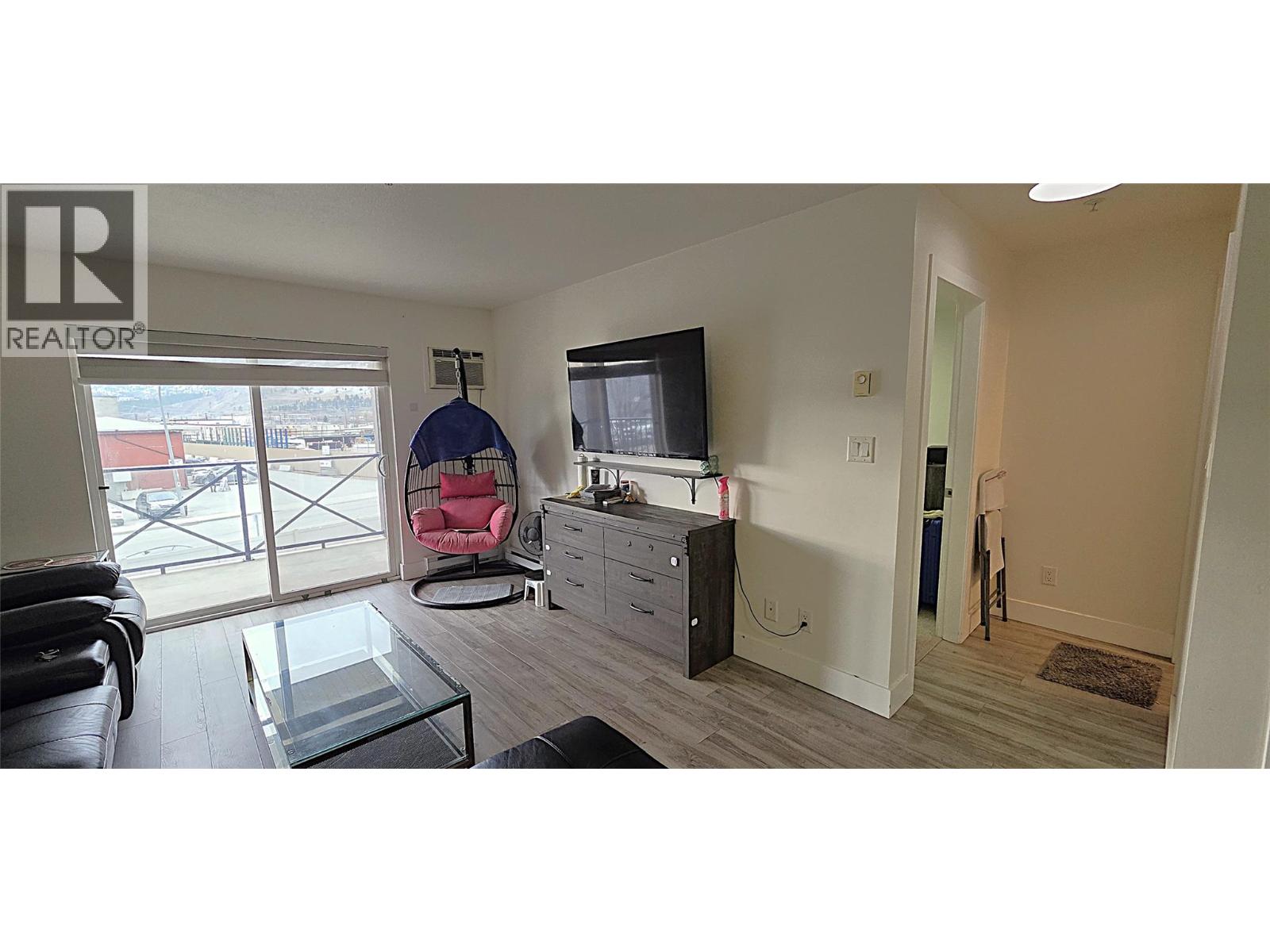 256 Hastings Avenue Unit# 206, Penticton, British Columbia  V2A 2V6 - Photo 8 - 10390723