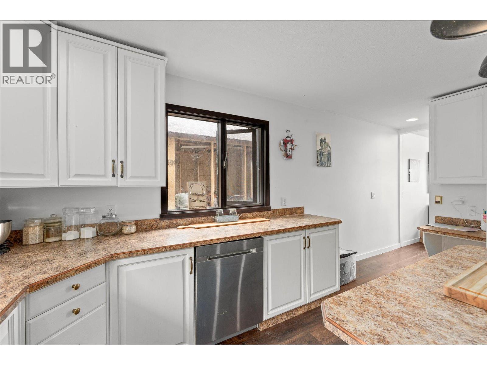 1957 Huckleberry Road, Kelowna, British Columbia  V1X 4K4 - Photo 22 - 10390218