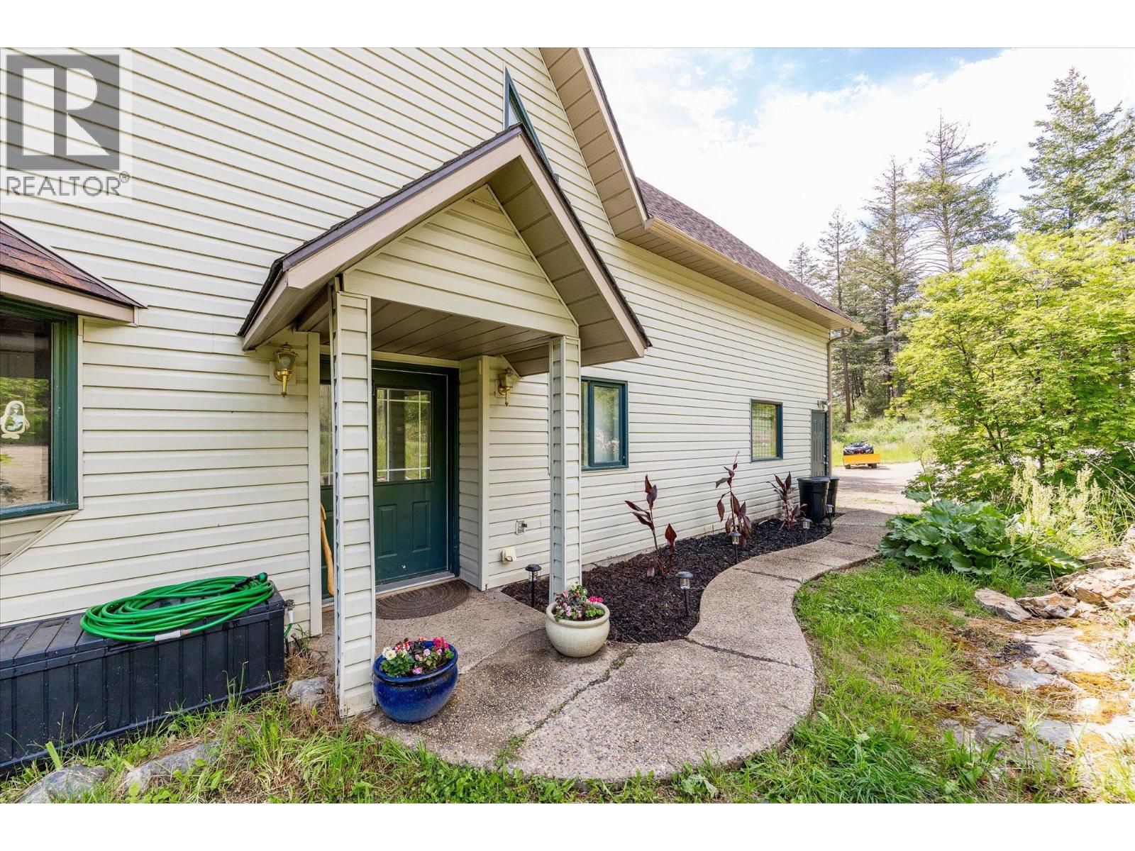 1957 Huckleberry Road, Kelowna, British Columbia  V1X 4K4 - Photo 4 - 10390218