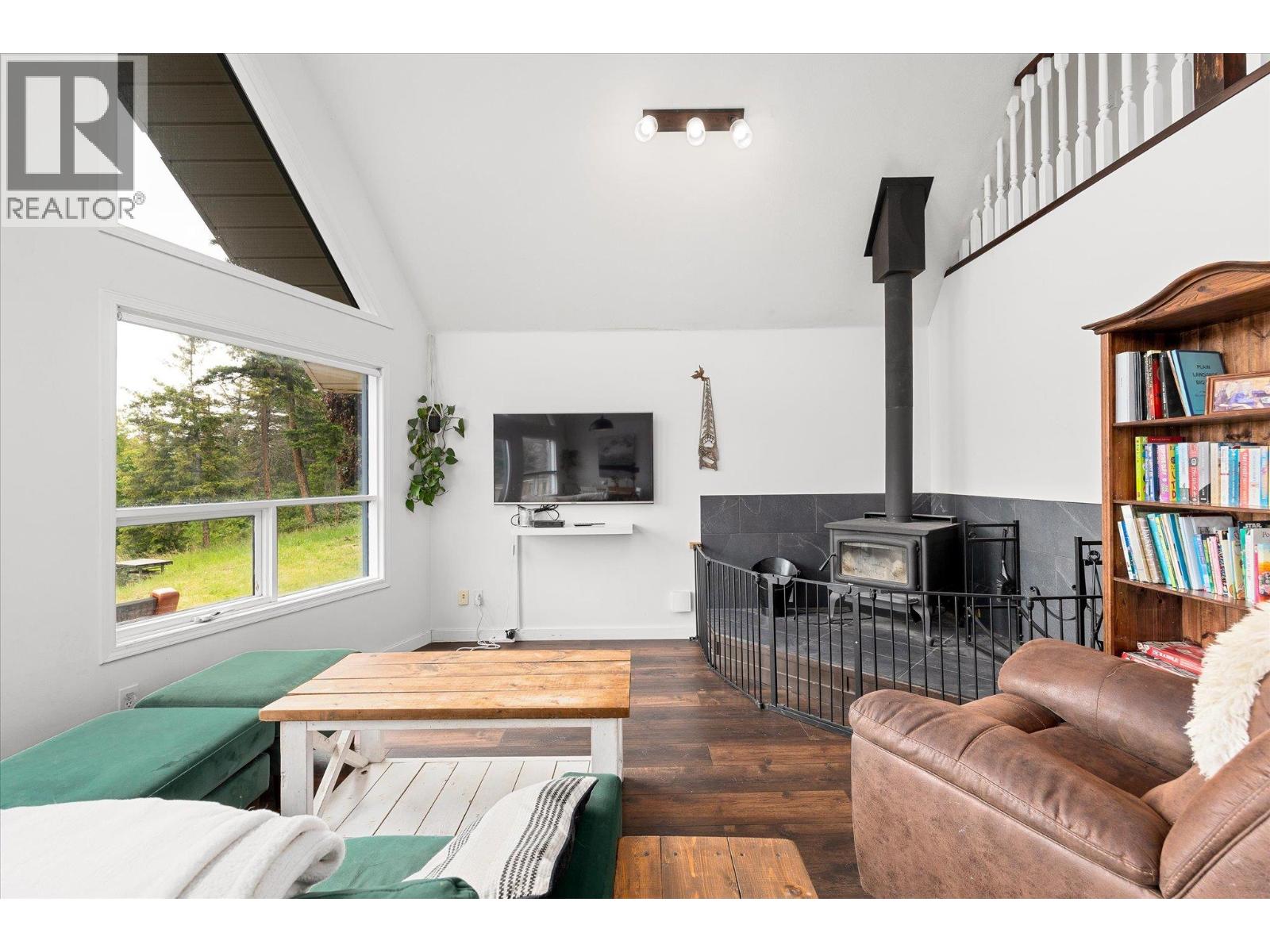 1957 Huckleberry Road, Kelowna, British Columbia  V1X 4K4 - Photo 8 - 10390218