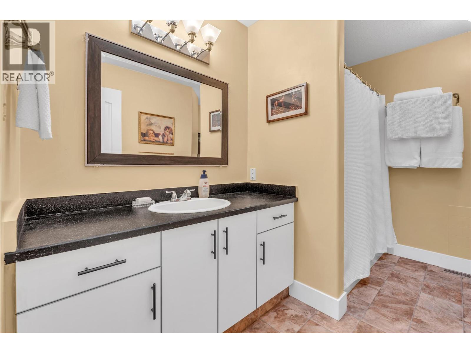 3038 Orchard Drive Unit# 2, Keremeos, British Columbia  V0X 1N1 - Photo 13 - 10390399