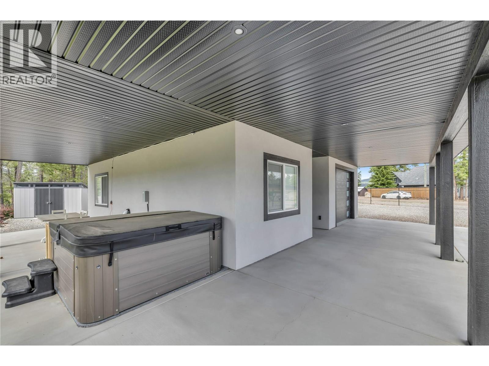 7210 Dunwaters Road, Kelowna, British Columbia  V1Z 3W5 - Photo 11 - 10390559
