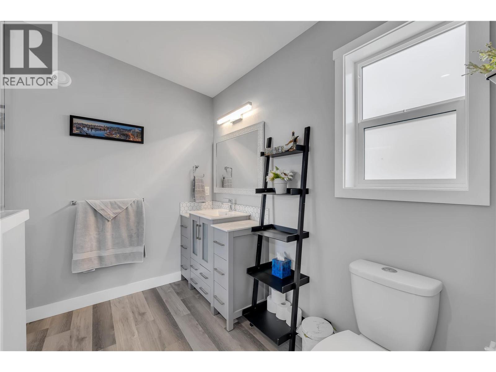 7210 Dunwaters Road, Kelowna, British Columbia  V1Z 3W5 - Photo 26 - 10390559