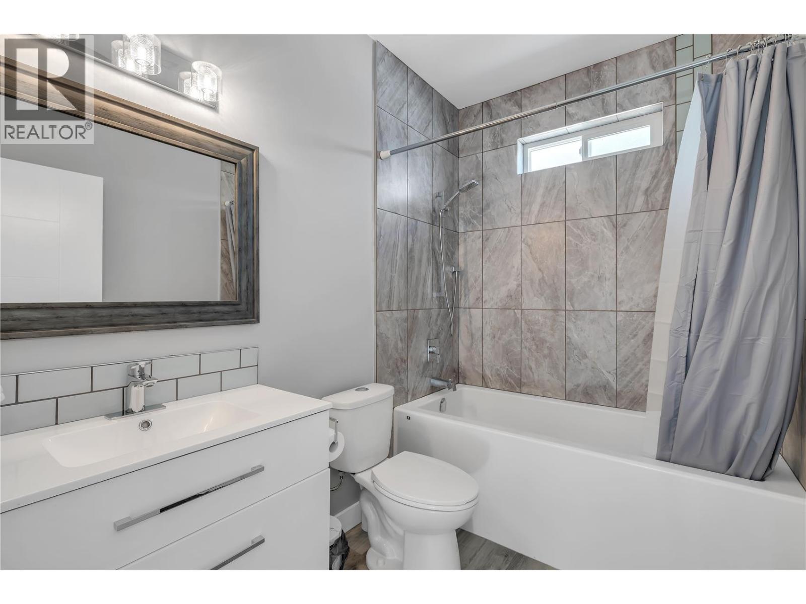 7210 Dunwaters Road, Kelowna, British Columbia  V1Z 3W5 - Photo 31 - 10390559
