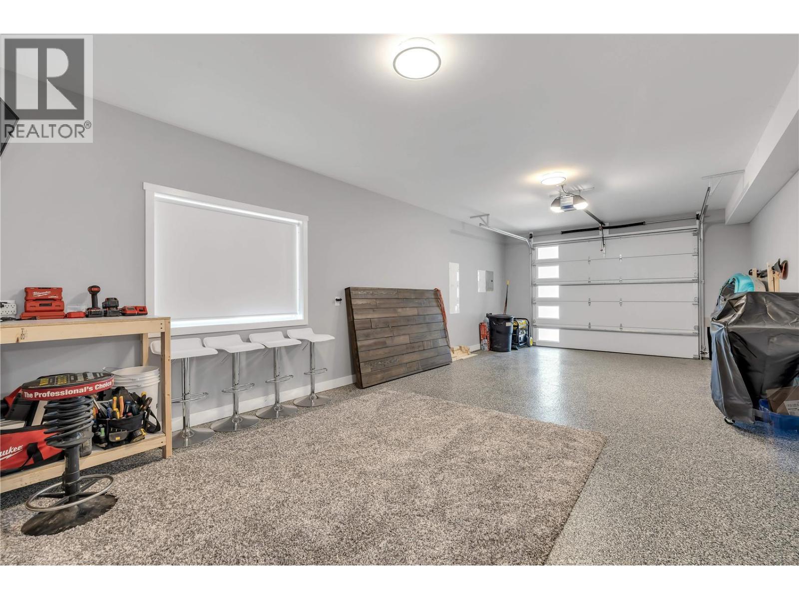 7210 Dunwaters Road, Kelowna, British Columbia  V1Z 3W5 - Photo 34 - 10390559