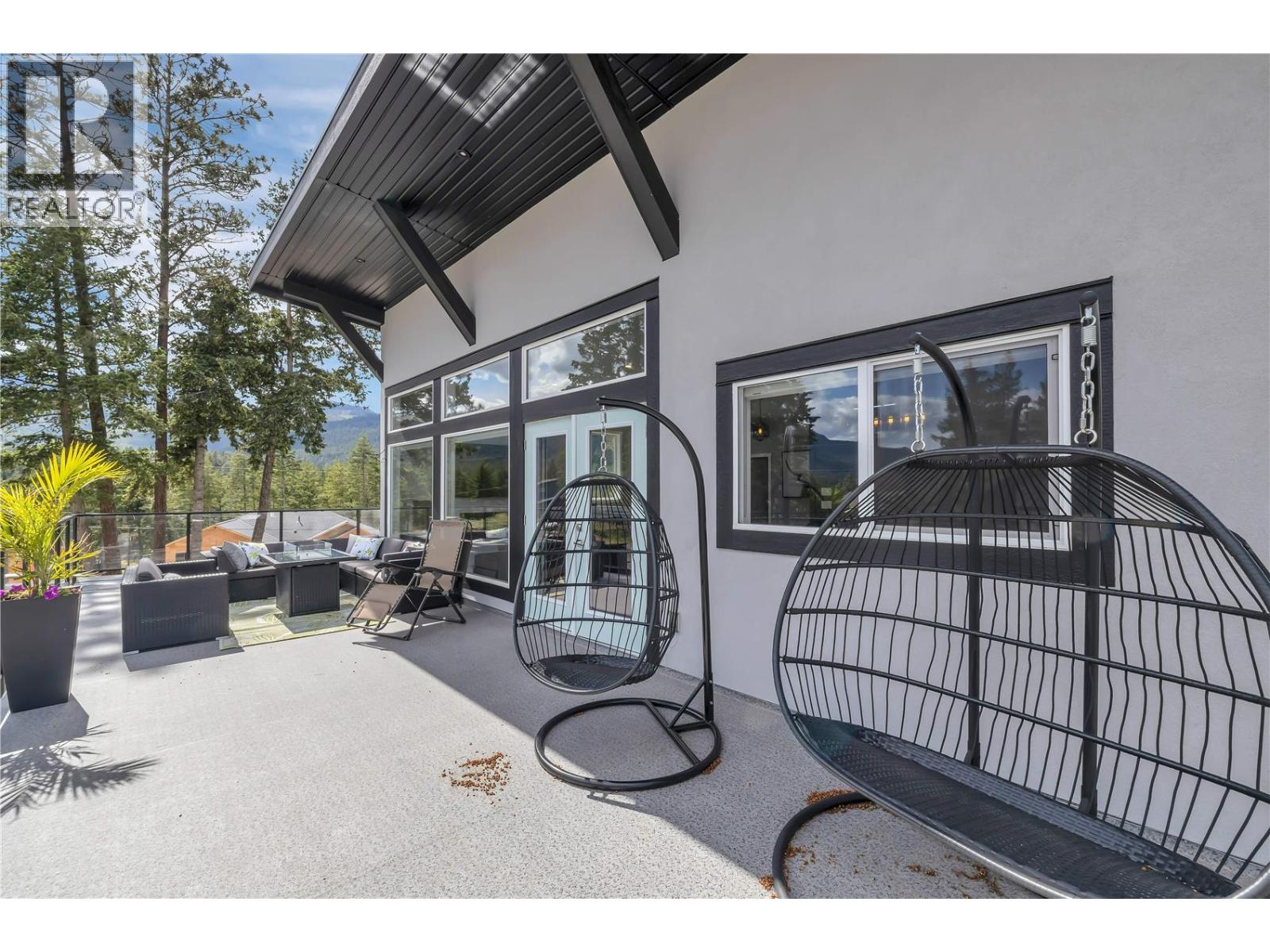 7210 Dunwaters Road, Kelowna, British Columbia  V1Z 3W5 - Photo 35 - 10390559