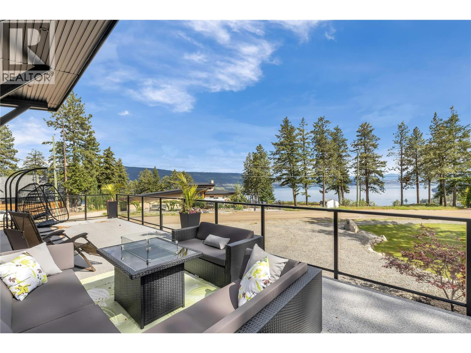 7210 Dunwaters Road, Kelowna, British Columbia  V1Z 3W5 - Photo 36 - 10390559