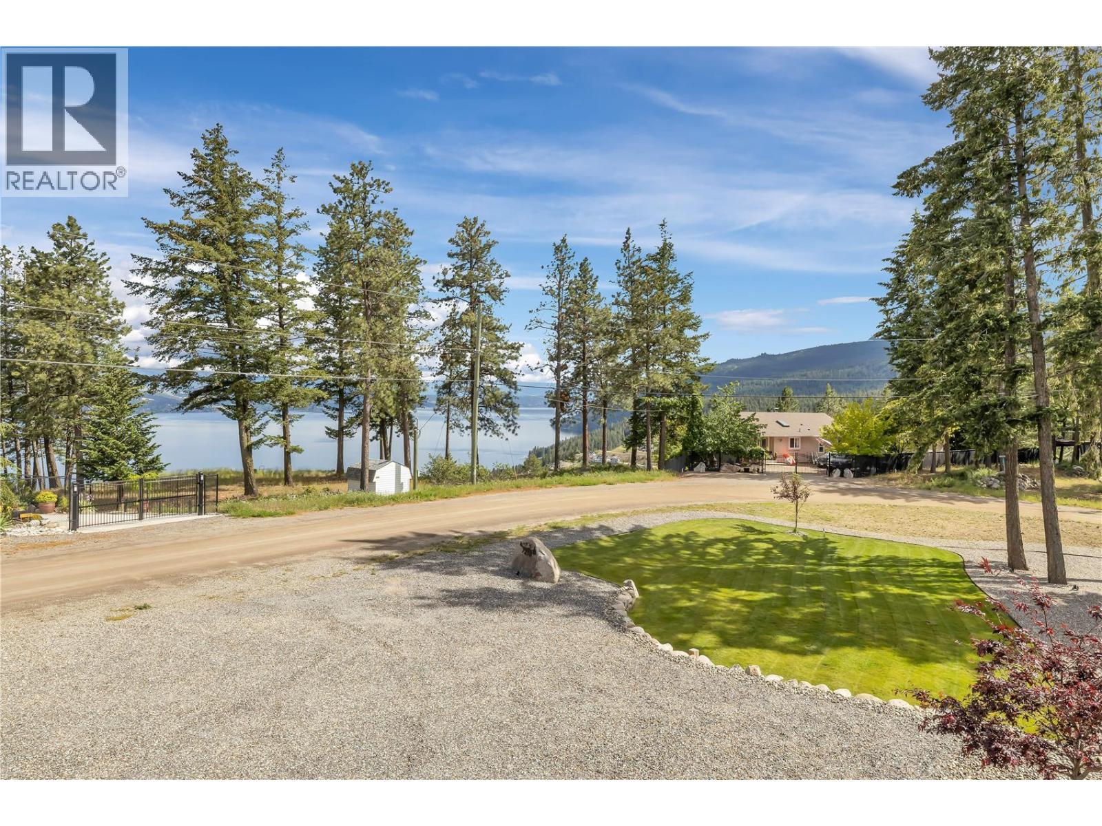 7210 Dunwaters Road, Kelowna, British Columbia  V1Z 3W5 - Photo 38 - 10390559
