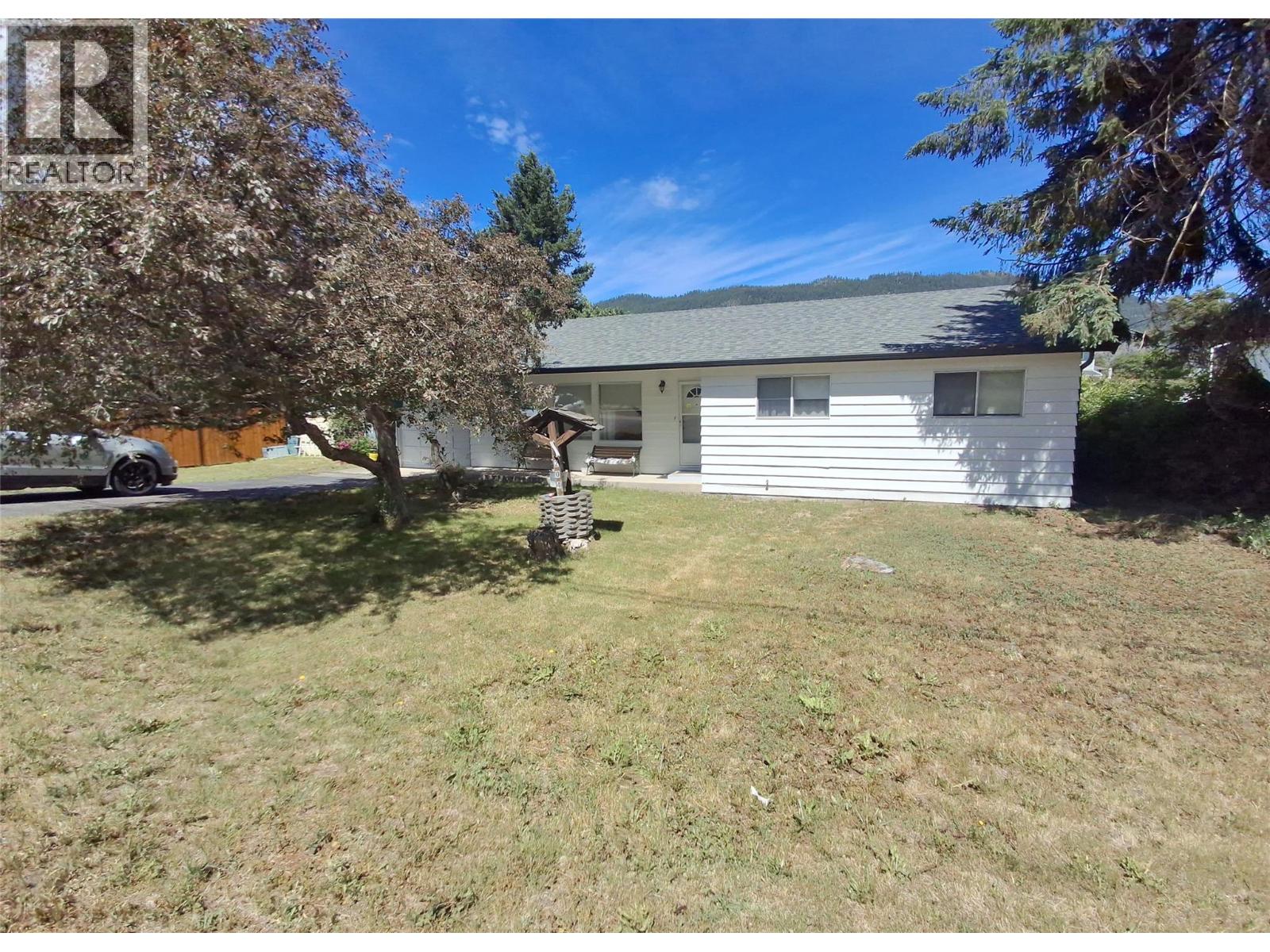 1204 Second Avenue, chase, British Columbia