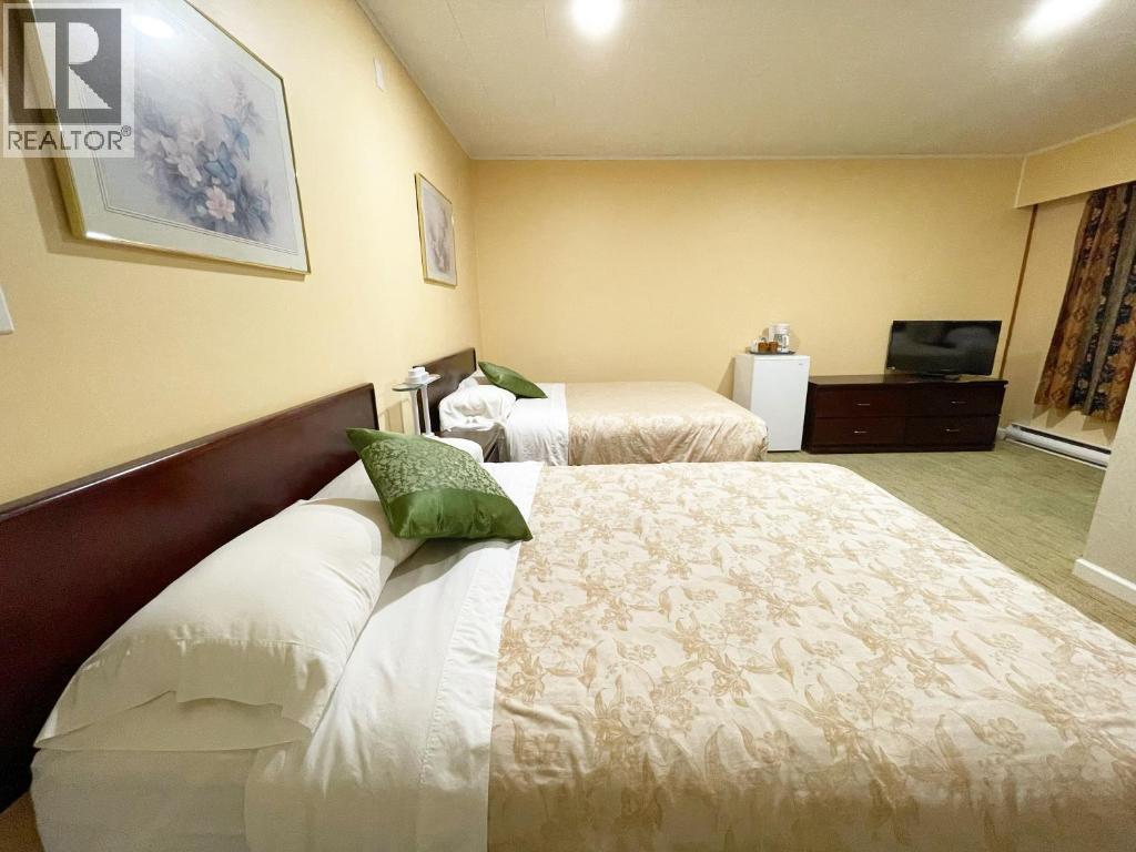 509 Slocan Avenue, New Denver, British Columbia  V0G 1S0 - Photo 8 - 10390226