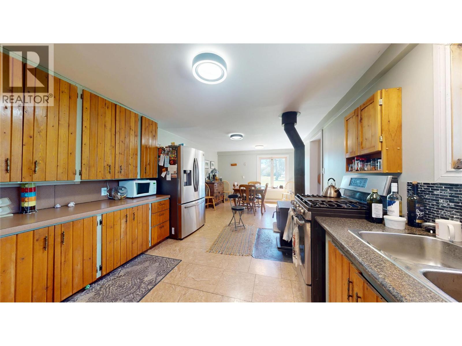6604 Dogwood Road, Wasa, British Columbia  V0B 2K0 - Photo 10 - 10390670