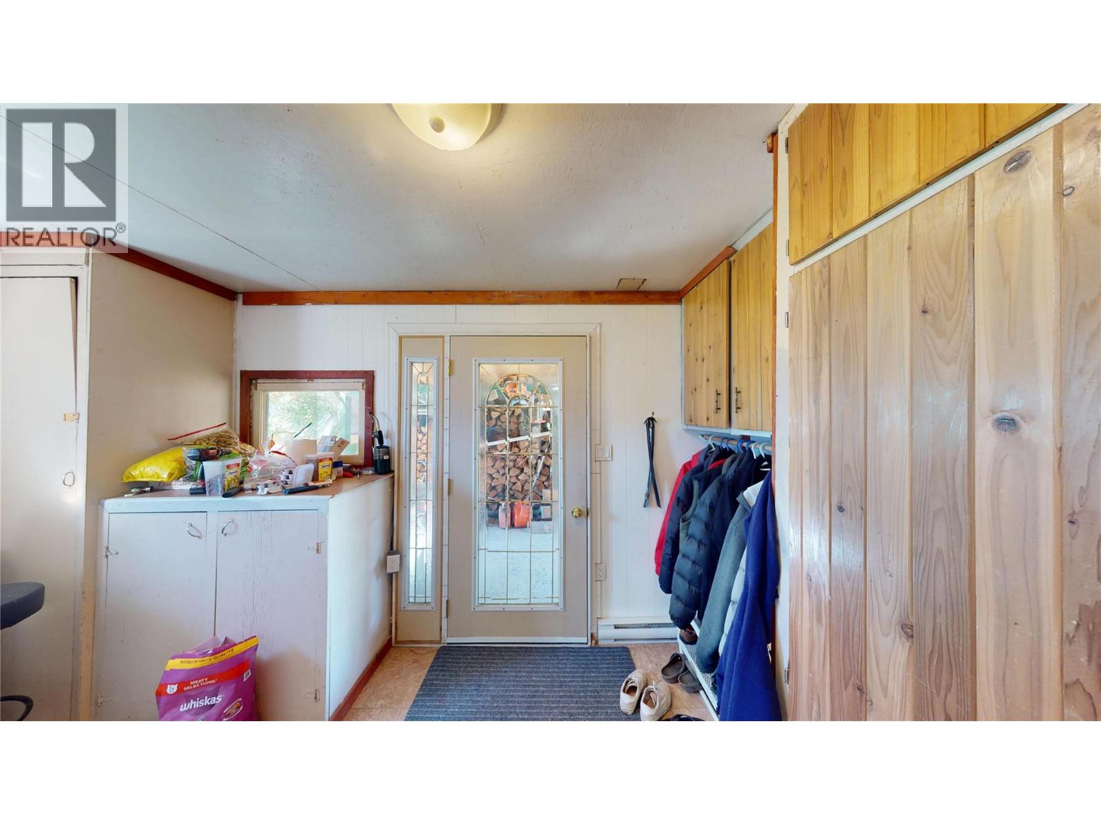 6604 Dogwood Road, Wasa, British Columbia  V0B 2K0 - Photo 4 - 10390670