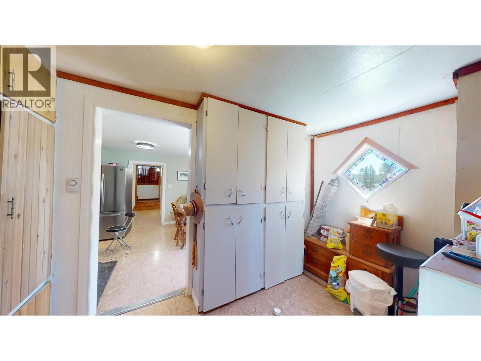6604 Dogwood Road, Wasa, British Columbia  V0B 2K0 - Photo 5 - 10390670