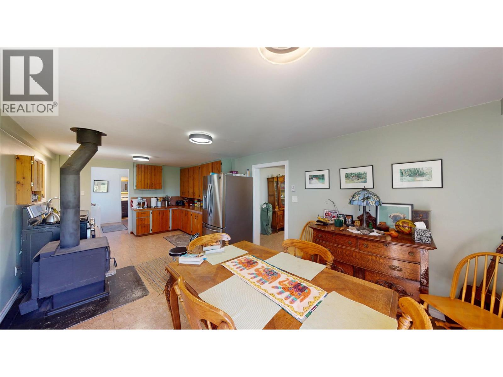 6604 Dogwood Road, Wasa, British Columbia  V0B 2K0 - Photo 6 - 10390670