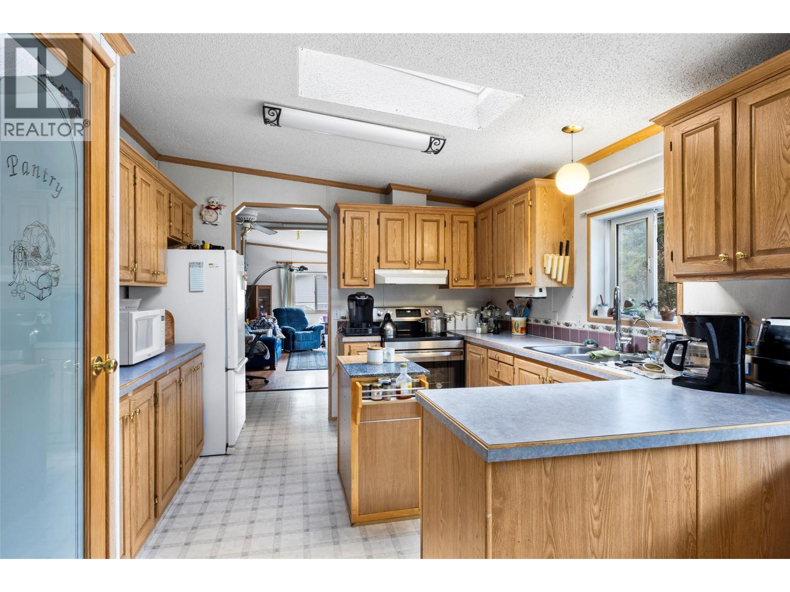 1120 Yellowhead Highway S, Mclure, British Columbia  V0E 2H0 - Photo 14 - 10390621
